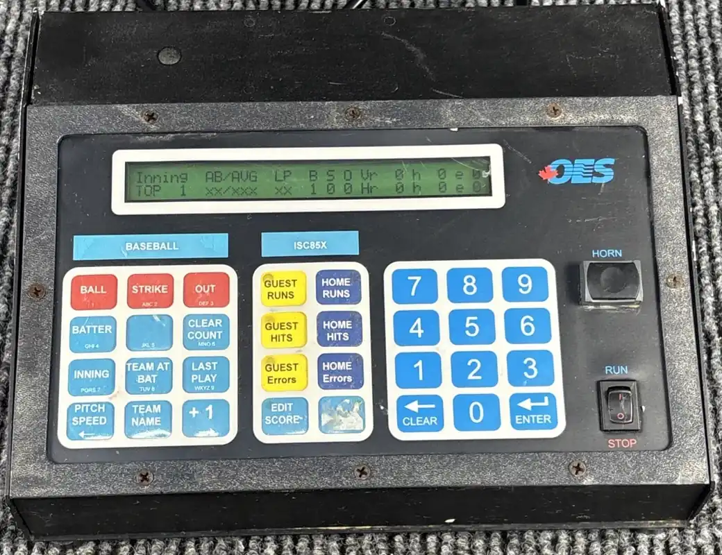 Supplied ISC85X-MXO reference: black metal console, LCD, keypad, horn and rocker switch